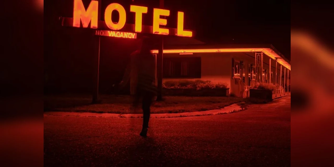 Travesti e policial se esfaqueiam após fazerem sexo usando cocaína