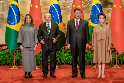 Janja causa mal-estar em jantar com o presidente da China, Xi Jinping ao falar sobre ‘riscos’ do TikTok 