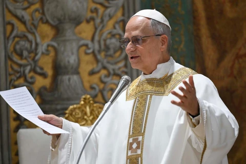 União entre homem e mulher é base da família, diz papa Leão XIV