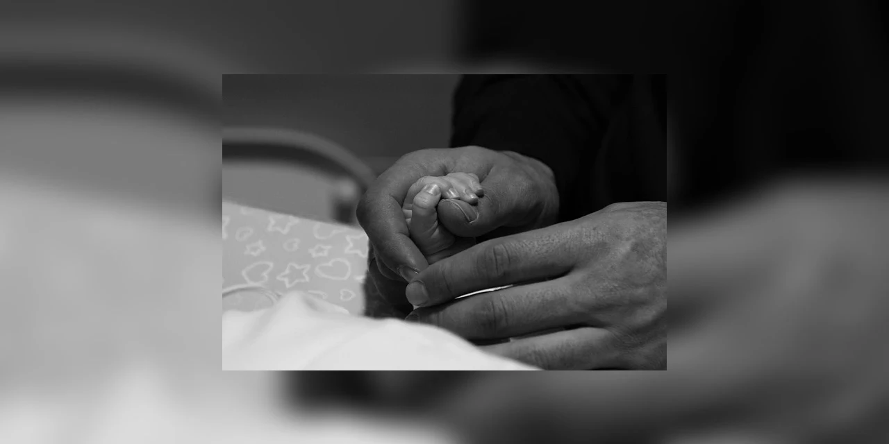 Bebê é deixado em boca de fumo como penhora por dívida de R$ 150