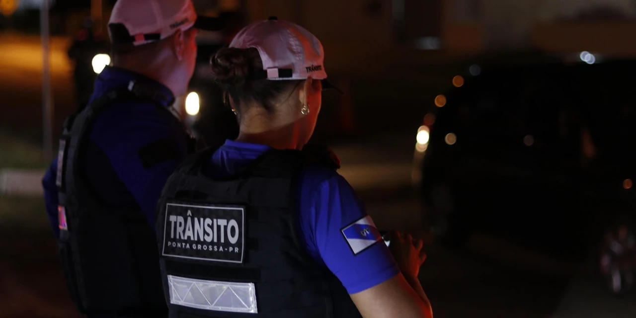 Equipe trânsito detém motociclista após ser flagrado “cortando o giro do motor” e pilotando embriagado 