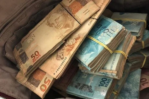 Ex-vereador de Araucária, seu ex-assessor e mais três réus são condenados pela prática de “rachadinha”