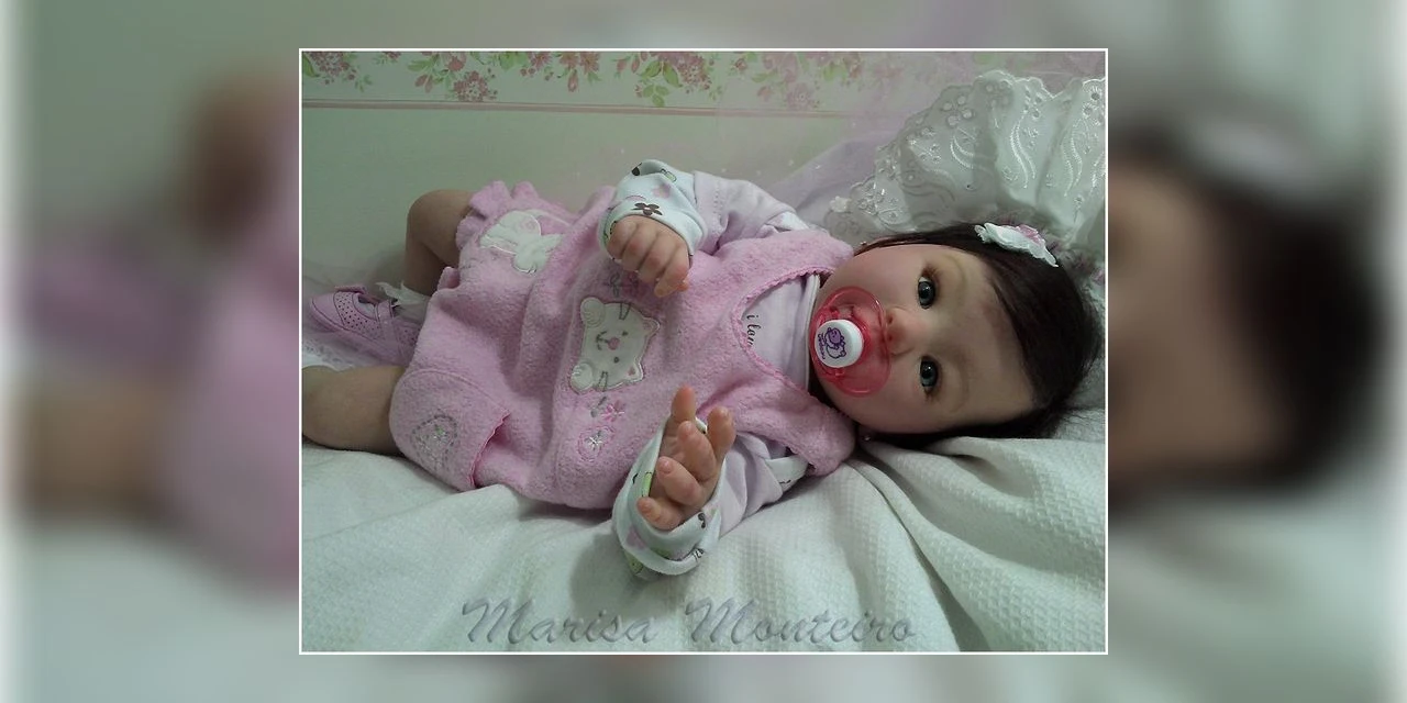 Mulher entra na justiça por direito à licença-maternidade e indenização por bebê reborn