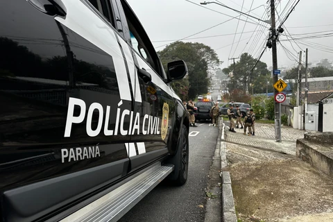 Policia apreende câmeras que traficantes usavam para monitorar operações em Curitiba