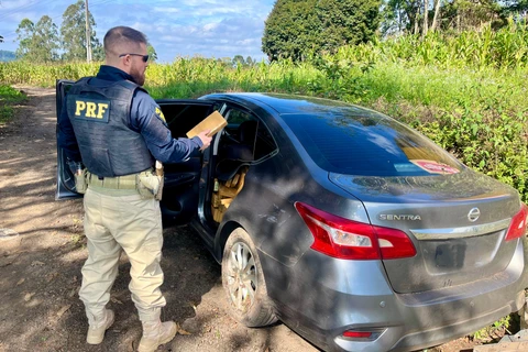 VIDEO: após perseguição PRF apreende quase 200 quilos de maconha em Prudentópolis  