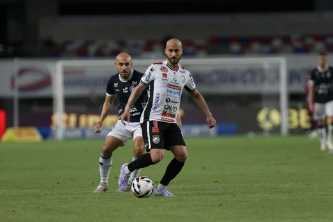 Fora de casa, Operário sofre virada diante do Remo na Série B do Brasileiro