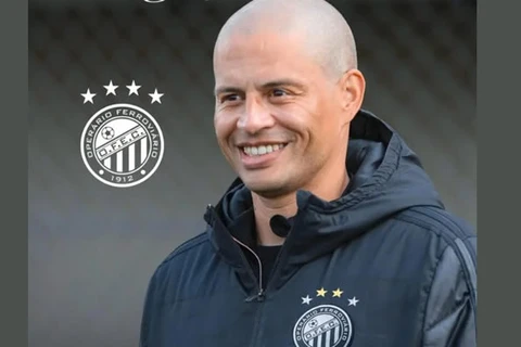 Alex de Souza é o novo técnico do Fantasma