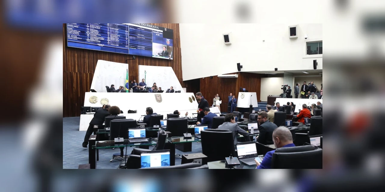 Proposta de reajuste salarial dos professores avança na Assembleia Legislativa