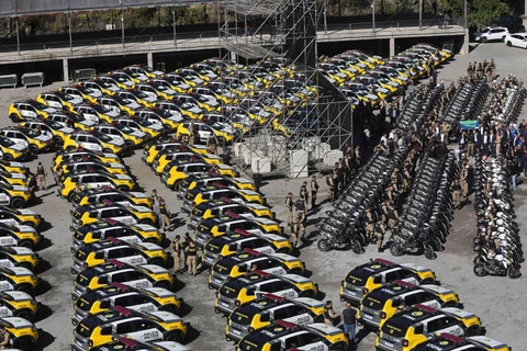 Ratinho Junior entrega 431 motos e viaturas para a PMPR; investimento de R$ 63 milhões