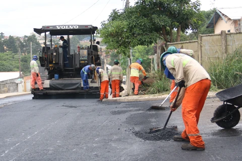 Prefeita Elizabeth Schmidt anuncia R$ 95 milhões para pavimentação em mais sete vilas de PG