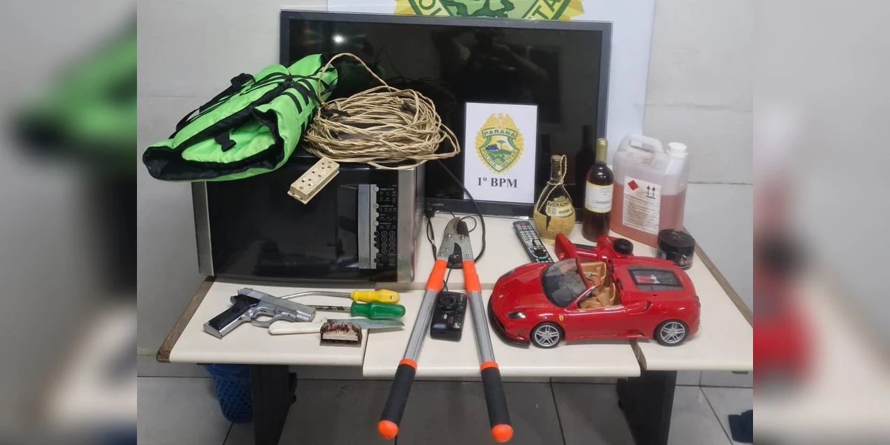 Polícia Militar prende suspeitos de furto em Itaiacoca  