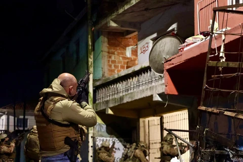 PCPR e PMPR cumprem 172 mandados em megaoperação contra grupo que controlava o tráfico no Centro de Curitiba