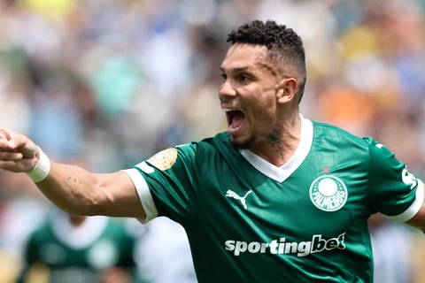 Palmeiras bate Botafogo com gol na prorrogação e avança às quartas de final da Copa do Mundo de Clubes
