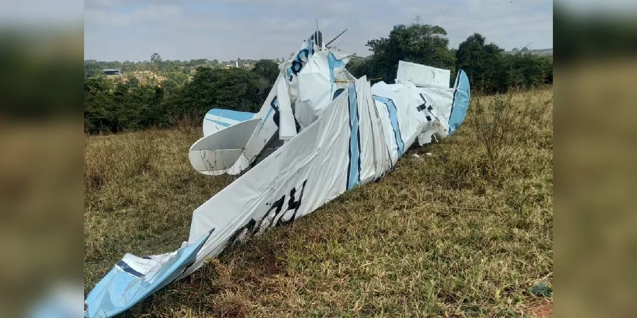 Avião cai no interior de São Paulo e duas pessoas morrem
