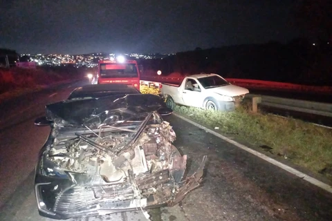 Colisão traseira na BR-376, em PG deixa uma pessoa ferida 