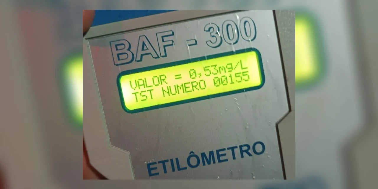 Condutor alcoolizado causa acidente em Uvaranas e é encaminhado à delegacia 