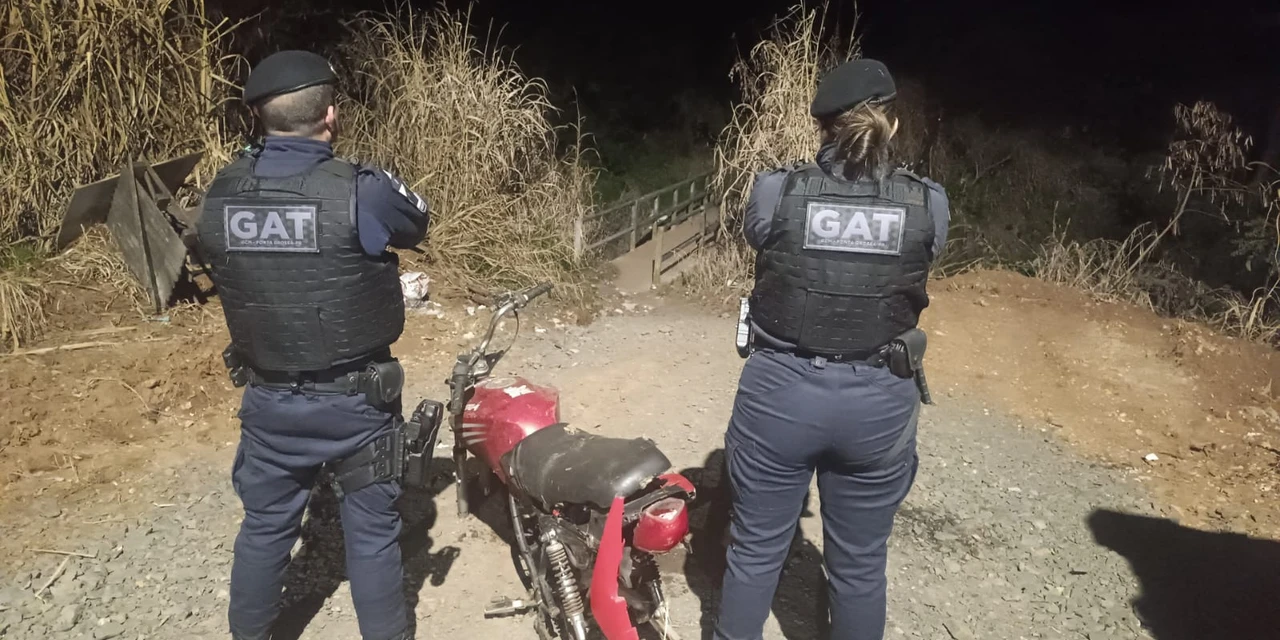GCM encontra motocicleta depenada na Vila Estrela, em PG 