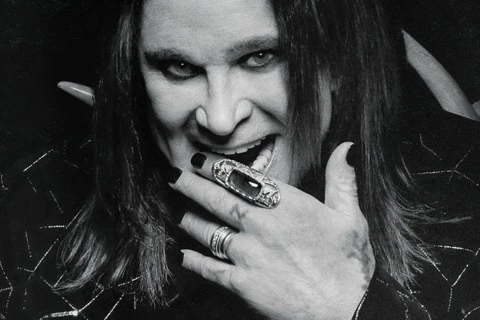 Ozzy Osbourne, cantor do Black Sabbath morre aos 76 anos