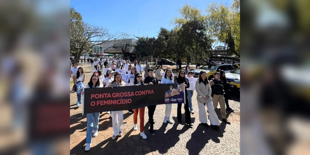 Evento reúne diversos órgãos no Dia Estadual do combate ao Feminicídio, em PG