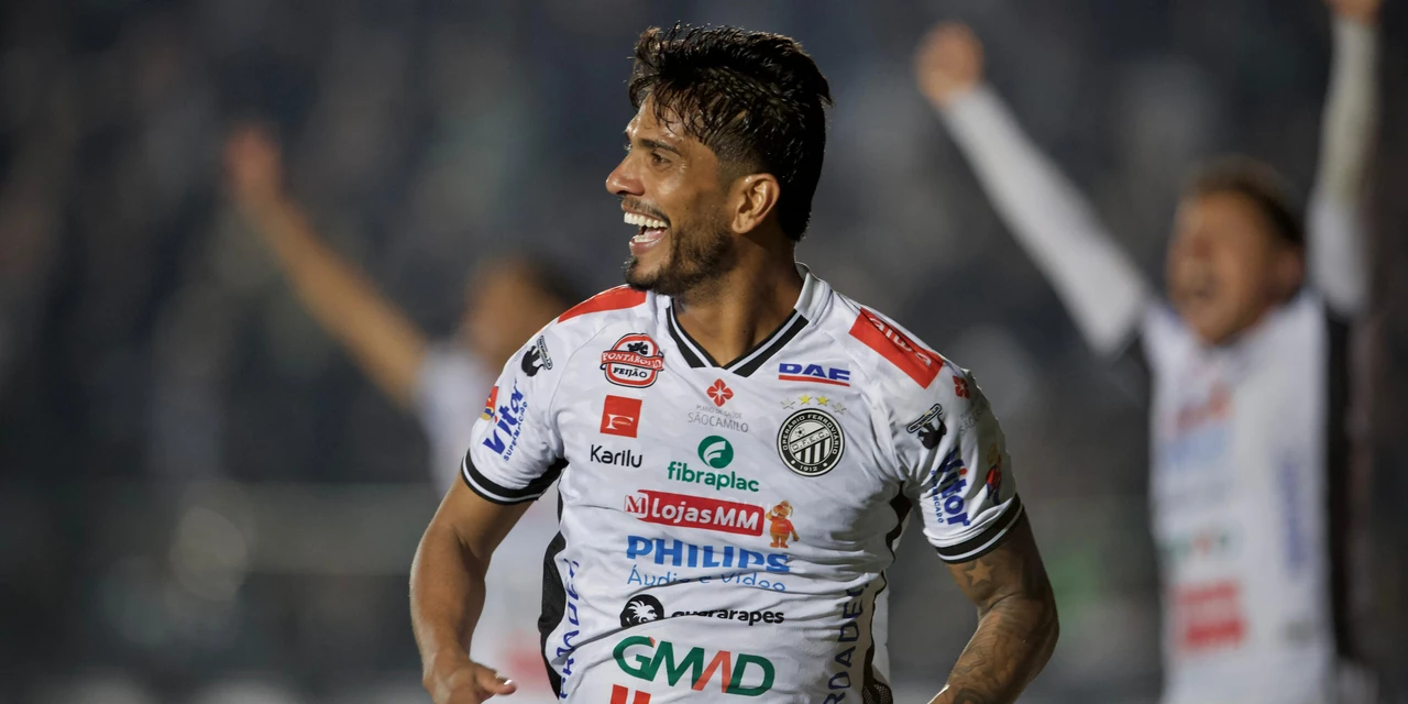 Operário vence o Atlético-GO por 3 a 0 jogando no Germano Kruger 