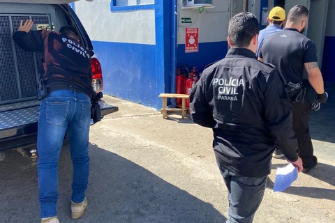 Homem e mulher acusados de estuprar vitima em vulnerabilidade psíquica são presos em Castro 