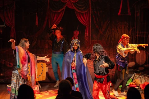 Cirque Volare encerra temporada com apresentações e oficinas de dança