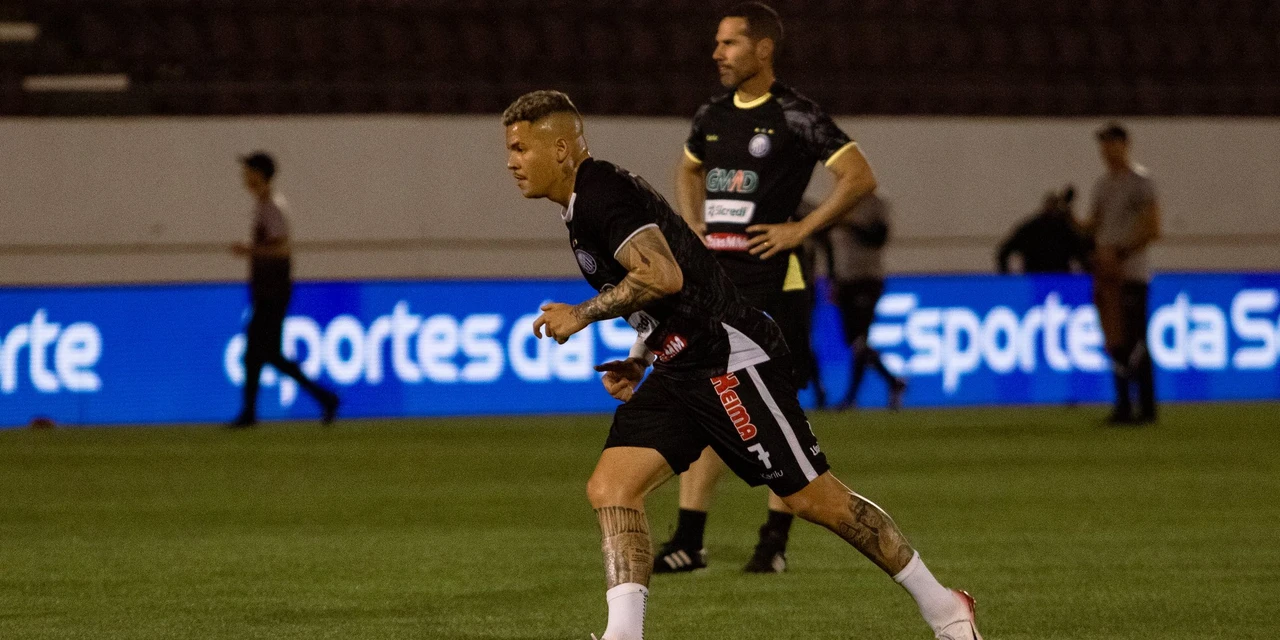 Com um a mais Operário fica no 0 a 0 com a Ferroviária 