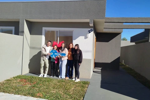 Com ajuda do Casa Fácil, Cohapar entrega residencial com 40 moradias em Ponta Grossa