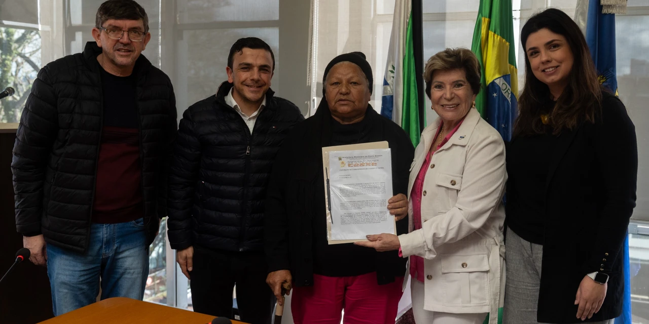 Prefeitura regulariza imóveis por meio do Programa Papel Legal