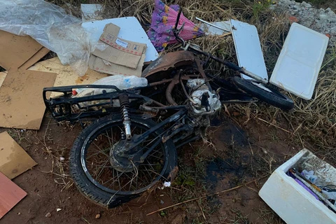 Moto roubada é encontrada queimada em bairro de PG 