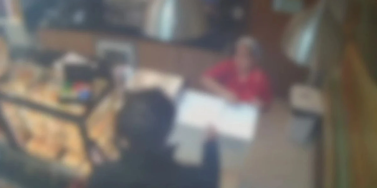 Vídeo! Cliente se recusa a ser atendido por atendente negra em posto de combustíveis: ‘Disse que ficaria doente