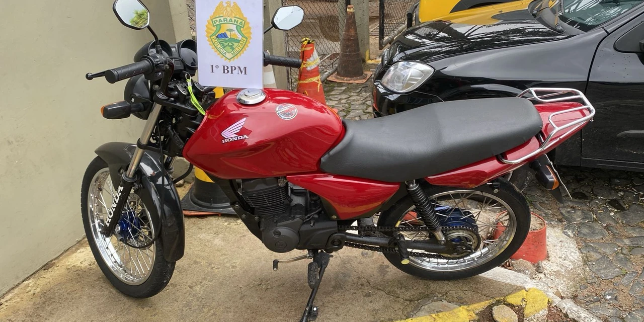 PM prende suspeitos por tráfico de drogas e localiza motocicleta com sinal identificador adulterado em PG 