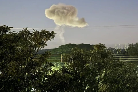 Explosão em fábrica de explosivos deixa feridos em Curitiba