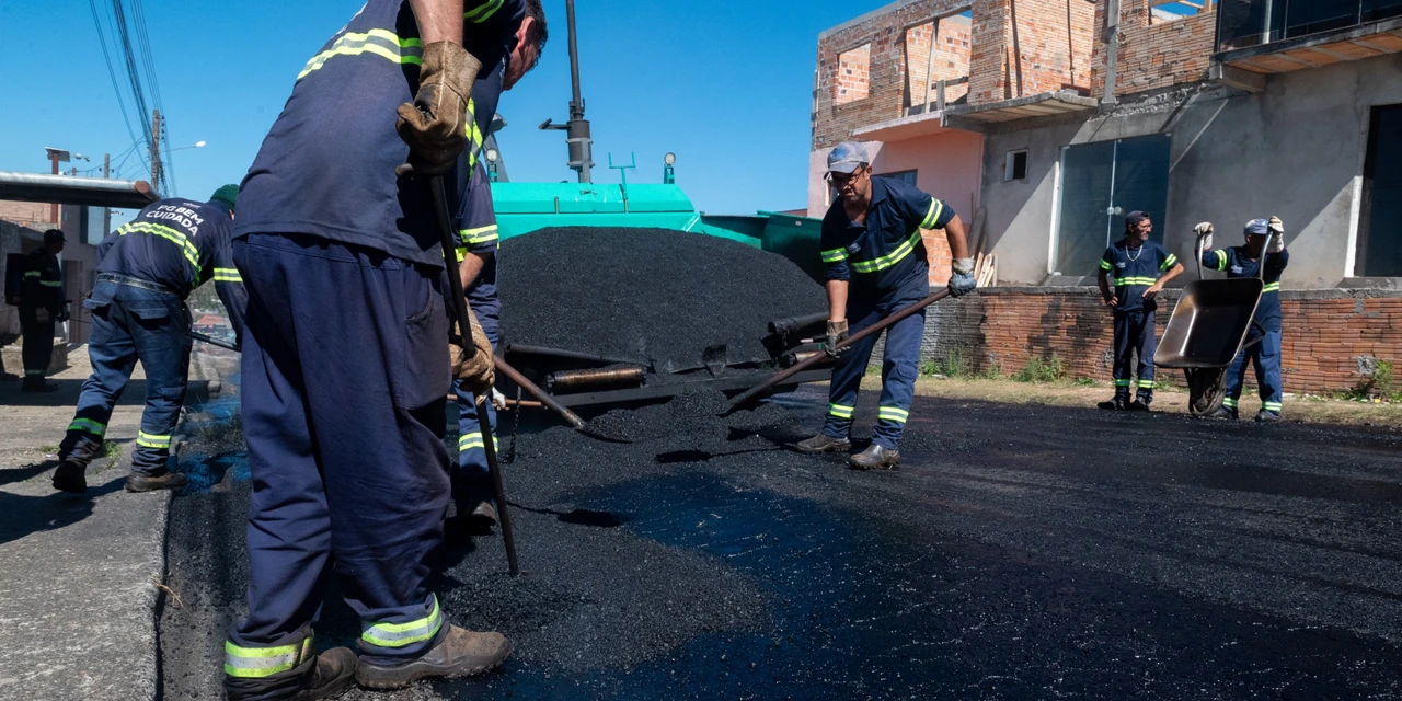 Prefeitura aplica asfalto novo em ruas do Nossa Senhora da Graças