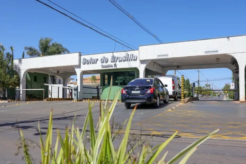 PGR é contra a presença de agentes da PF dentro da casa de Bolsonaro