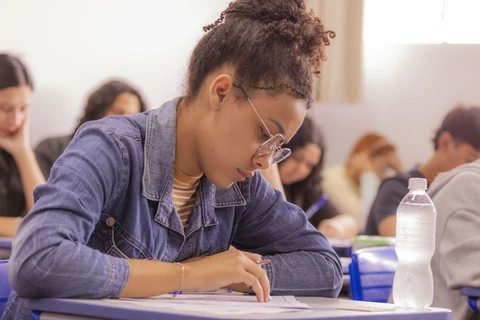 Com 1,2 mil vagas, UEPG abre inscrições para o Vestibular 2025