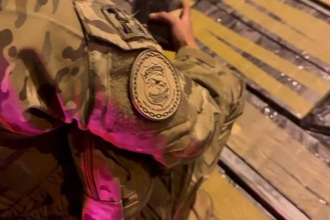 PRF prende motorista transportando aproximadamente 1000 celulares na Souza Naves 