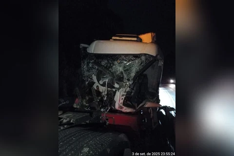 Motorista sofre ferimentos graves após acidente na PR-090, em Pirai do Sul 