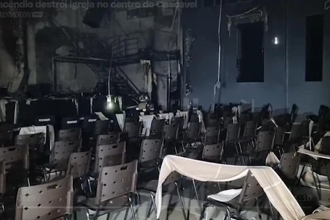 Incêndio destrói igreja evangélica em Cascavel e causa prejuízo de R$ 1 milhão