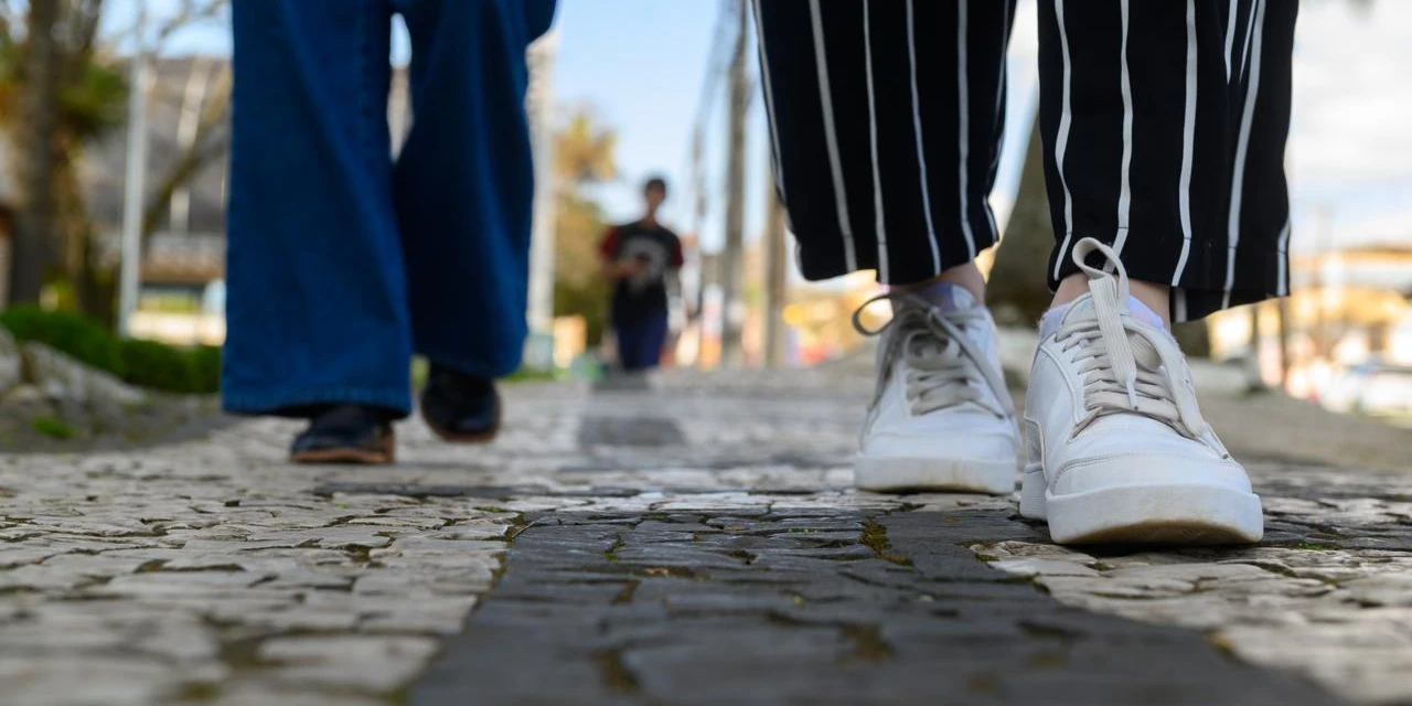 Ponta Grossa lança manual inédito para padronizar e tornar calçadas mais acessíveis