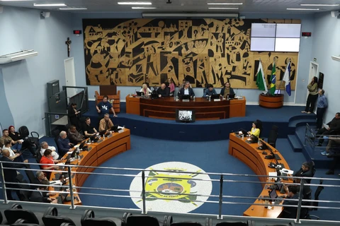 Vereadores aprovam projeto que institui Mês Julho Laranja 