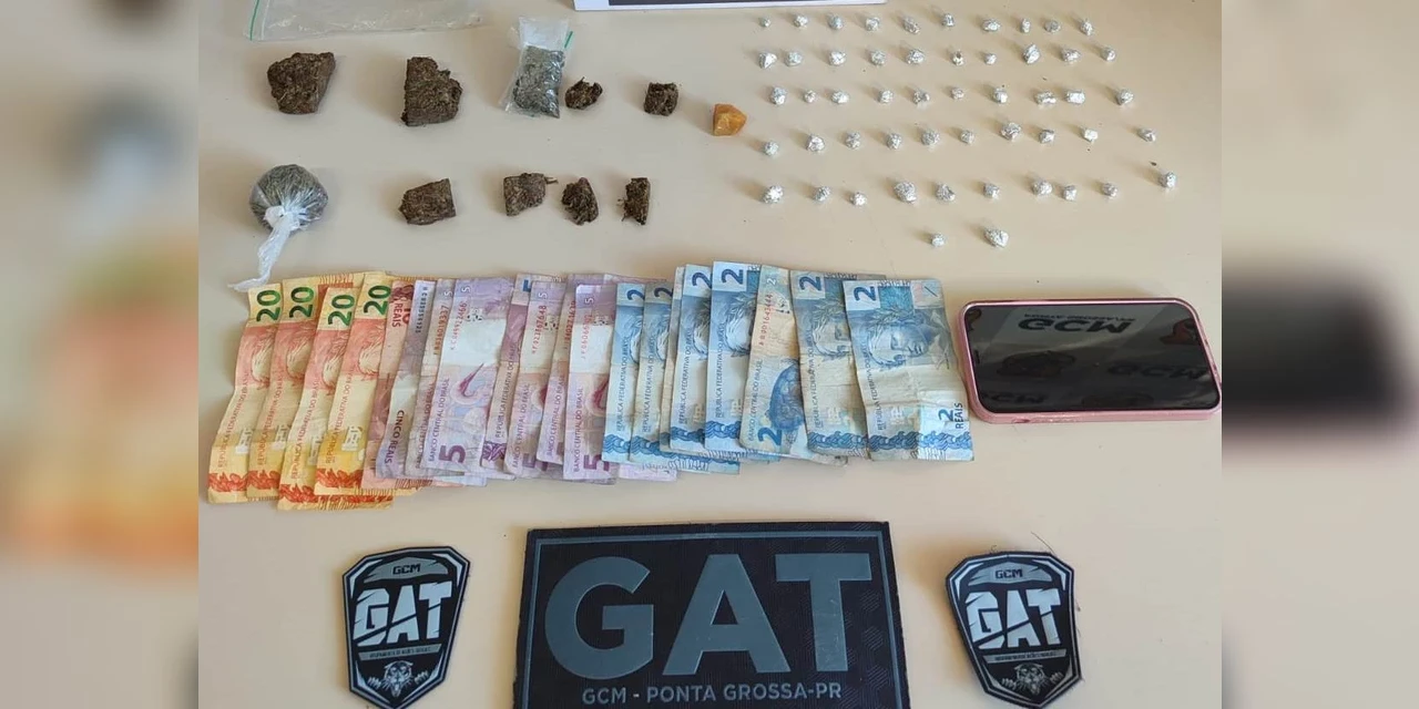 Adolescentes são apreendidos com maconha, crack e dinheiro em Uvaranas 