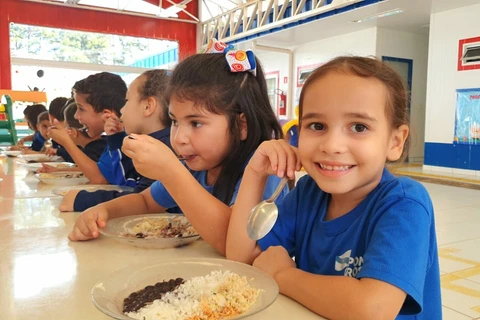 Esclarecimento público sobre a merenda escolar em Ponta Grossa