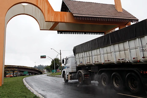 Prefeitura delimita trânsito de veículos de grande porte na região central