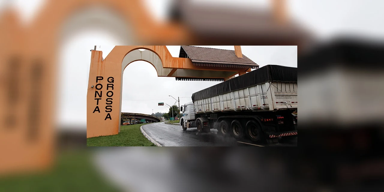 Prefeitura delimita trânsito de veículos de grande porte na região central