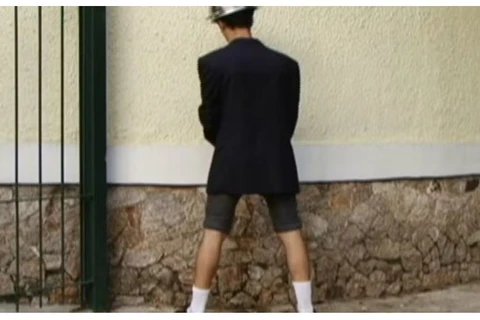 Projeto prevê multa para quem fazer xixi ou defecar em espaços públicos de Curitiba