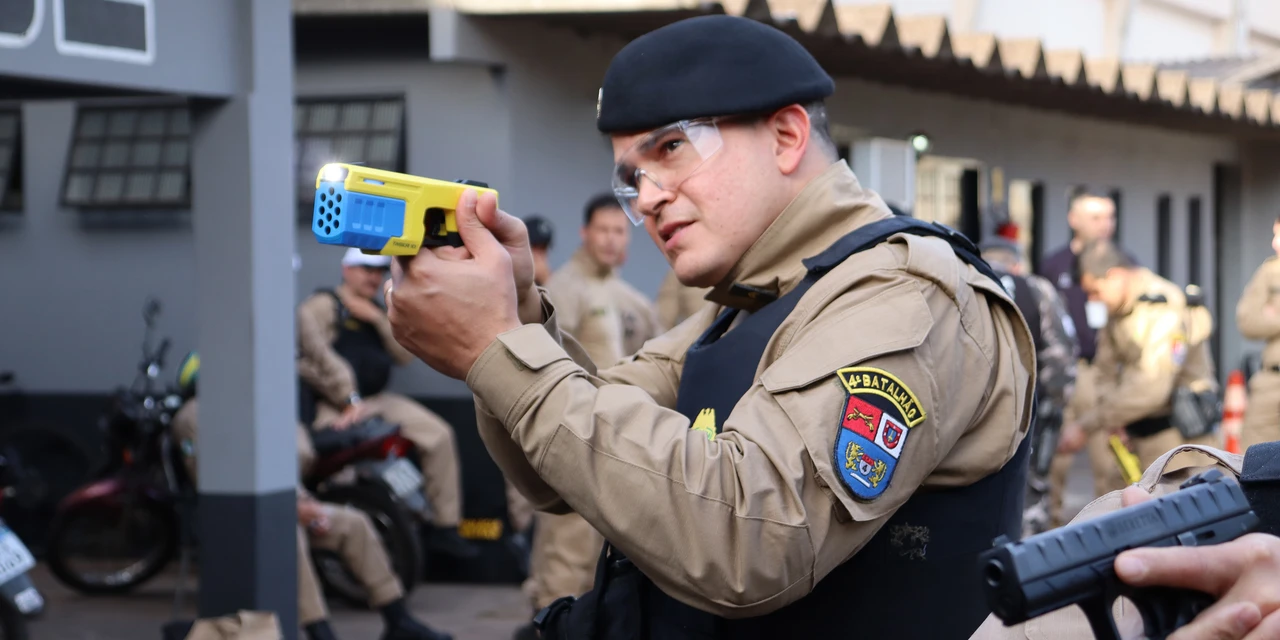 Polícia Militar do Paraná começa a utilizar Tasers em operações nas ruas