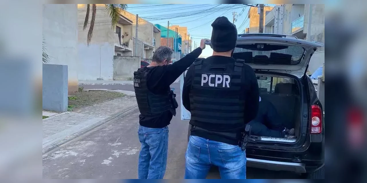 Pai esfaqueia o próprio filho após descobrir que ele é gay 