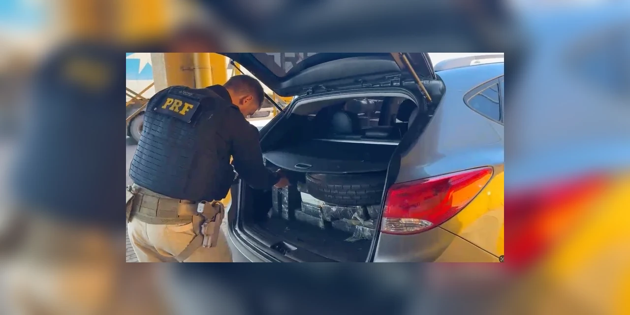 Perseguição da PRF termina com apreensão de quase meia tonelada de maconha; video!
