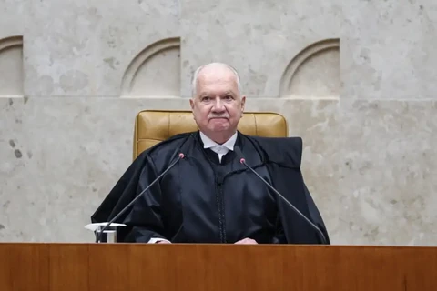 Fachin toma posse no cargo de presidente do STF